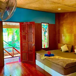 Homestay Lantacoconutgardenbungalow, Koh Lanta